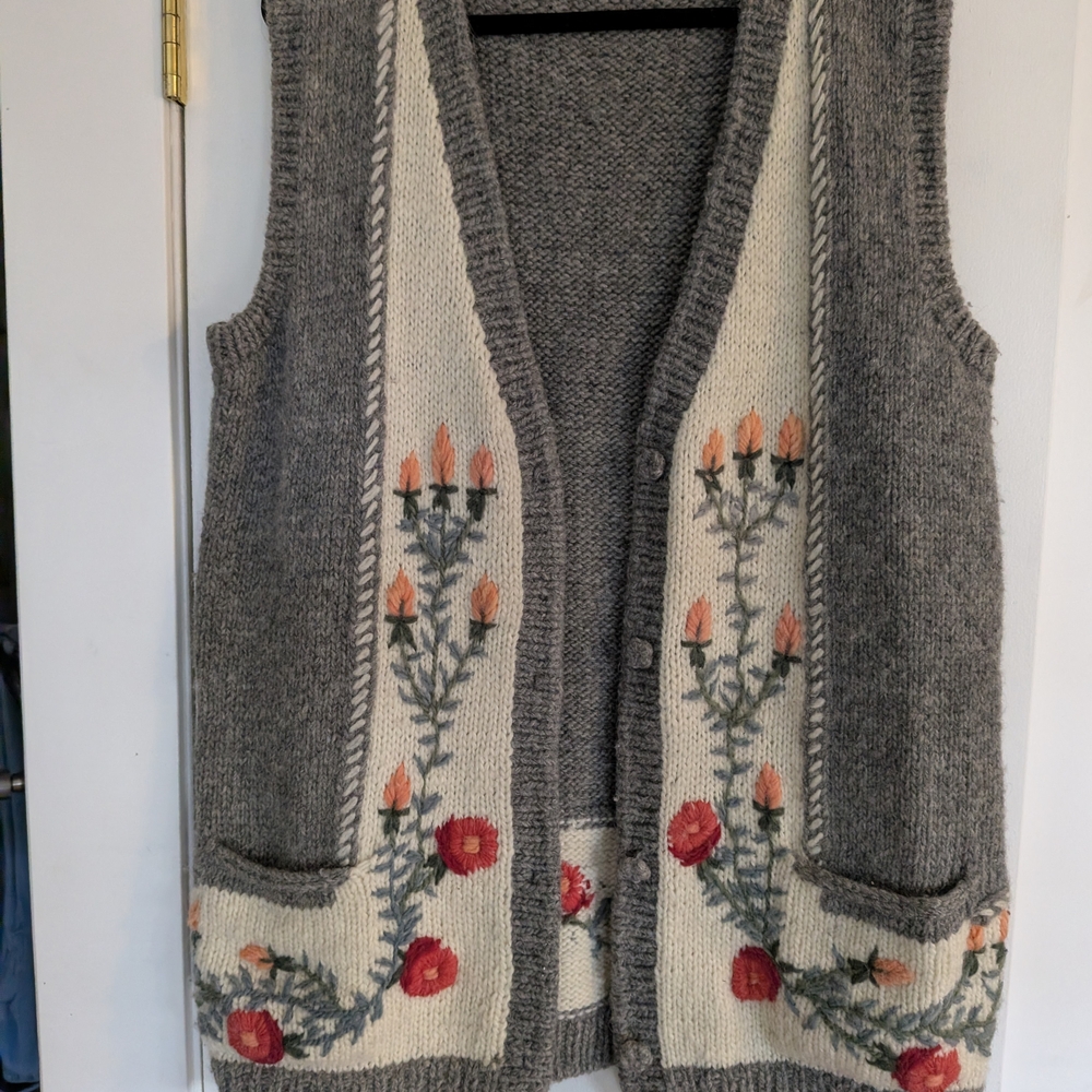 Floral Embroidered Gray and Cream Wool Sweater Vest with Pockets